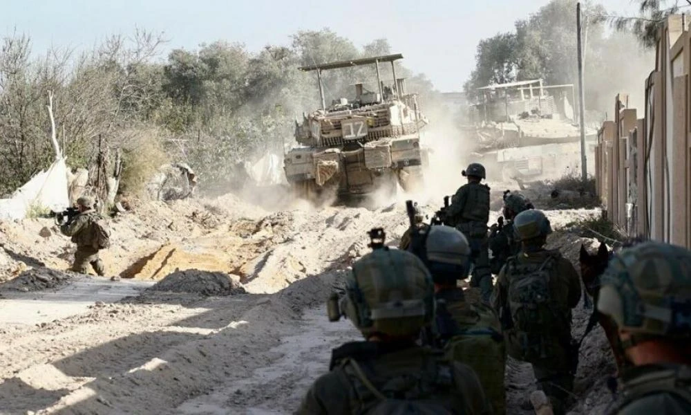 Νέο σφυροκόπημα του Ισραήλ στη Γάζα ενώ ο Μπένι Γκαντς απειλεί τον Νετανιάχου με παραίτηση
